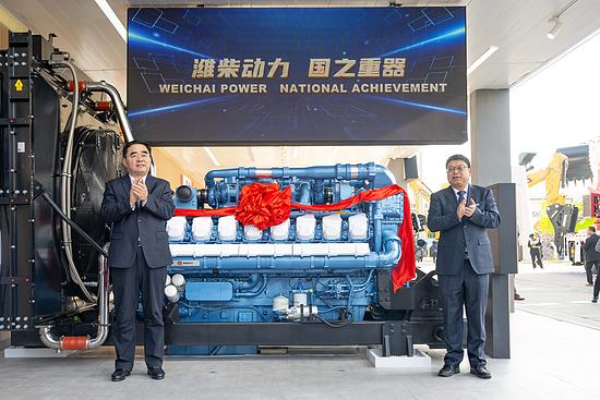 bauma CHINA 2024：潍柴动力推出了中国首款120-400吨级电传动矿卡动力(图1)