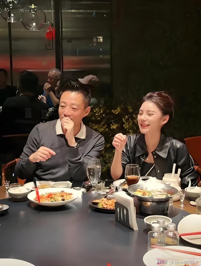 马筱梅晒视频回应离婚谣言网友偶遇汪小菲夫妇称他们很开心(图1)