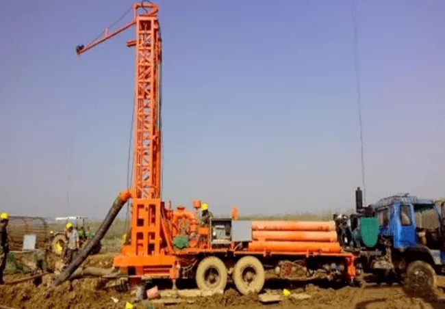 中铁十九局新专利推出：打桩设备重塑地基施工新标准！(图1)
