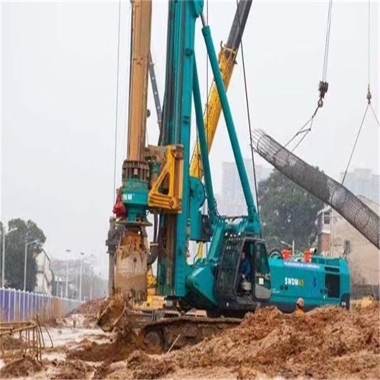 厂家出售15米地基旋挖钻机地基加固旋挖钻机房屋建筑挖桩机市场价格(图1)