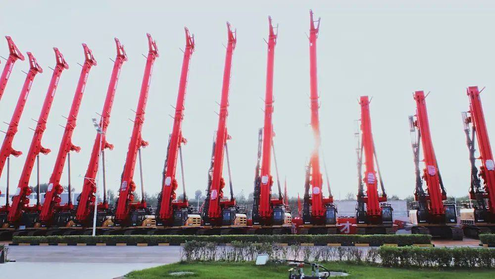 新华社聚焦 今天我们的任务是——开旋挖钻机！(图1)