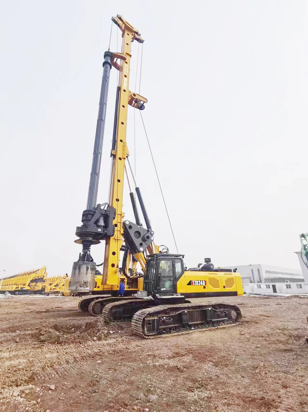 中铁十九局华东工程取得用于旋挖钻机护筒下沉工装及护筒专利防止偏位及孔口坍塌(图1)