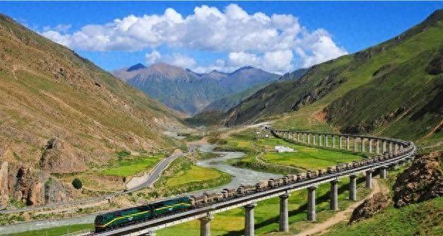 4000亿硬啃新藏铁路中国布关键一棋莫迪几十年公路布局遭打击(图1)