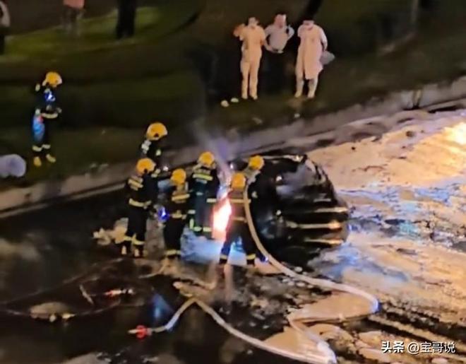 成都小米su7起火后续：司机遇难车门无法打开引热议小米回应(图6)