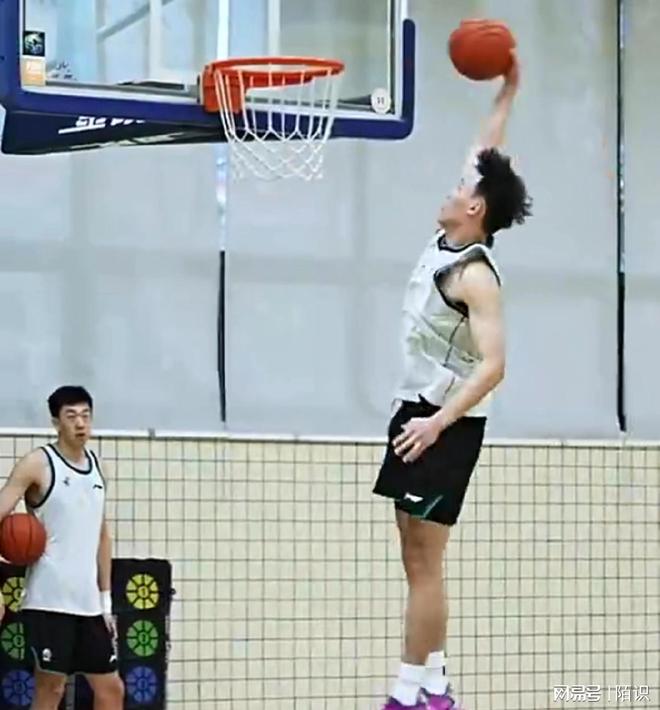 放弃护框猛兽！朱八预定大杀器3小1大推动快打旋风扶正张昊！(图3)