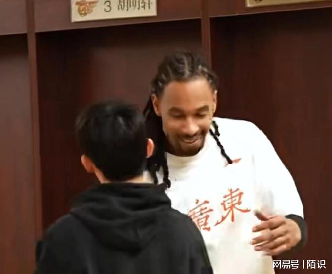 放弃护框猛兽！朱八预定大杀器3小1大推动快打旋风扶正张昊！(图2)