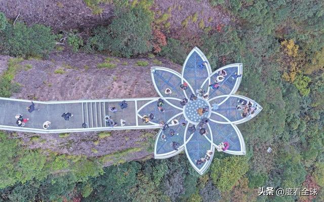 浙江放大招！秋假 5 天连休 + 家长半价亲子游热潮席卷 11 市！(图1)