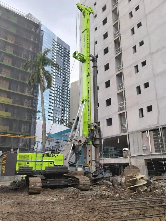 中联重科旋挖钻机首秀巴拿马高效施工获点赞(图2)