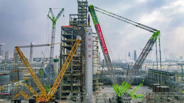 【习近平新时代中国特色社会主义思想阐释】加快推动装备制造产业转型升级 “宣化造”工程机械服务雄安建设(图1)